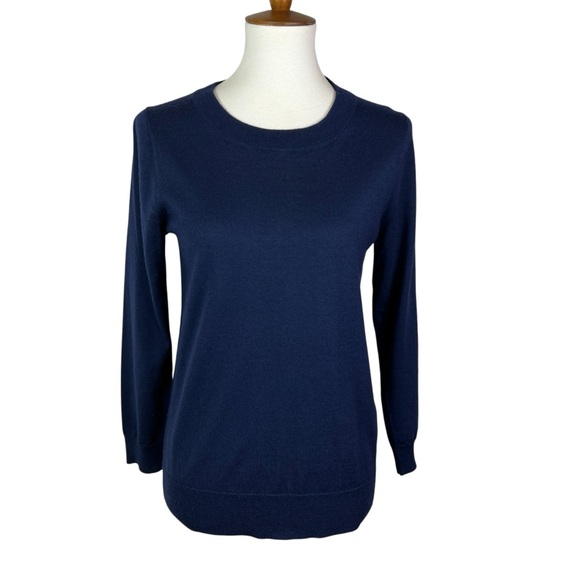 J.Crew 100% Merino Wool Navy Crewneck Sweater Classic Knit Women’s Size Medium - Picture 2 of 8